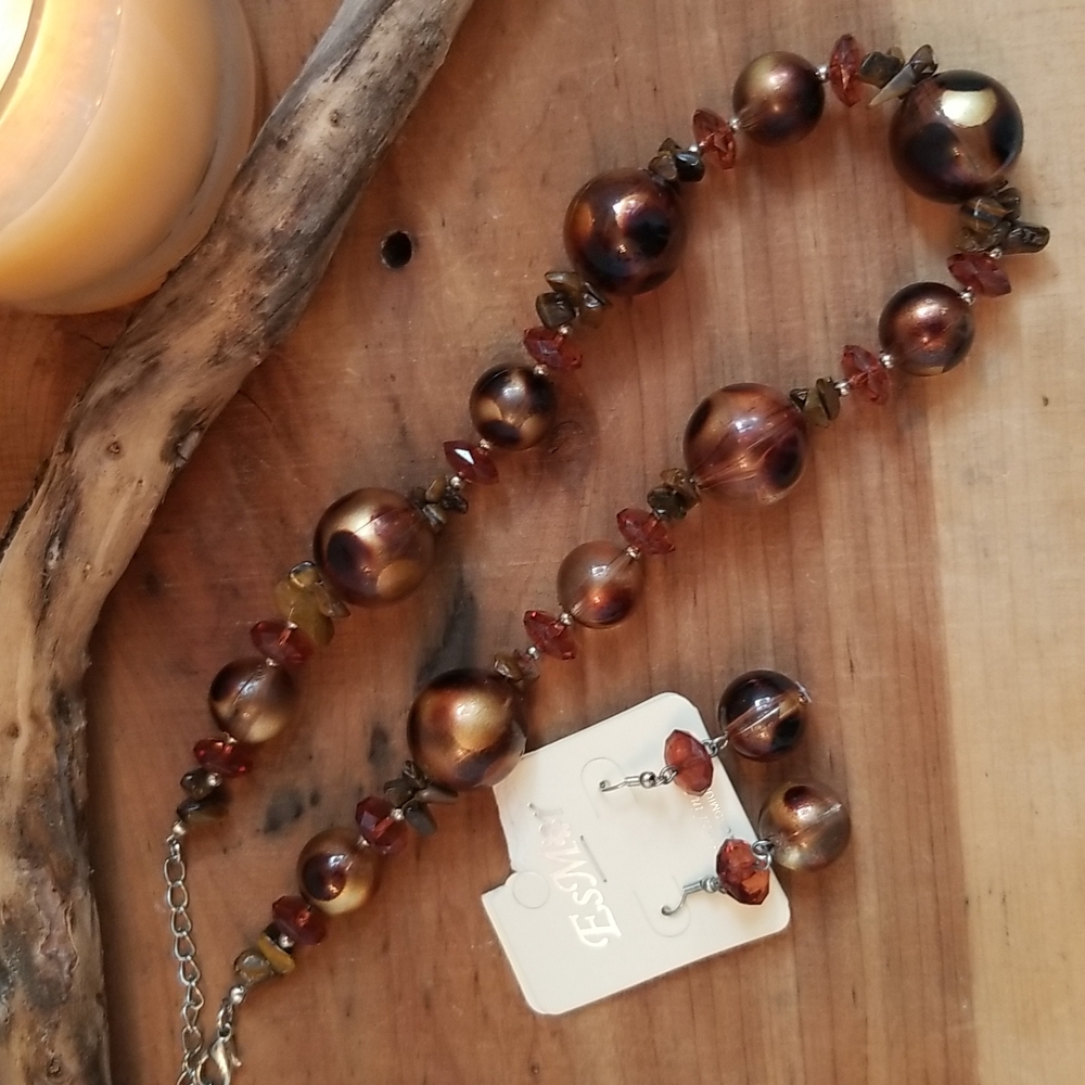 EsMor Necklace and Earrings Set
